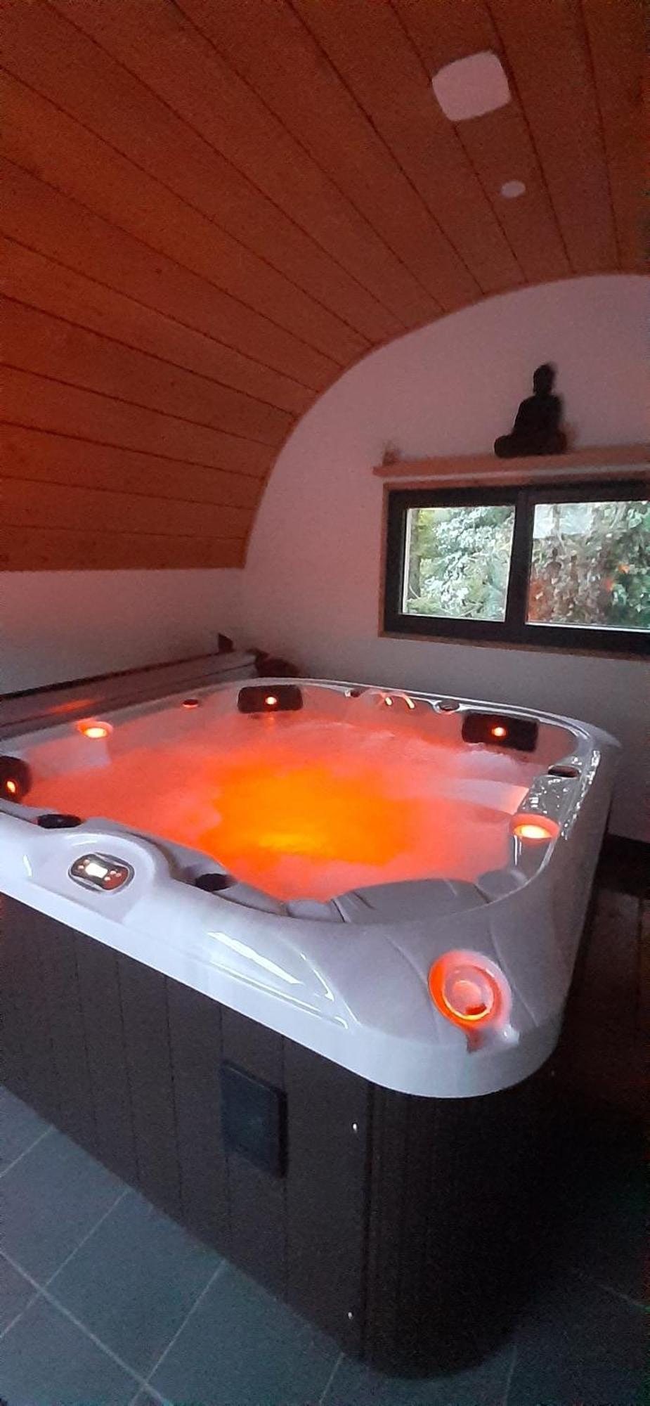 Chalets De Pont Cob Avec Spa Gouézec Exteriér fotografie