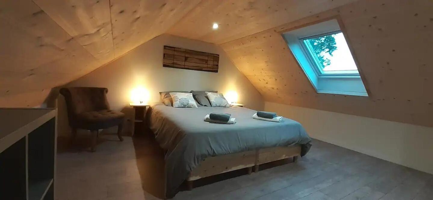 Chalets De Pont Cob Avec Spa Gouézec Exteriér fotografie